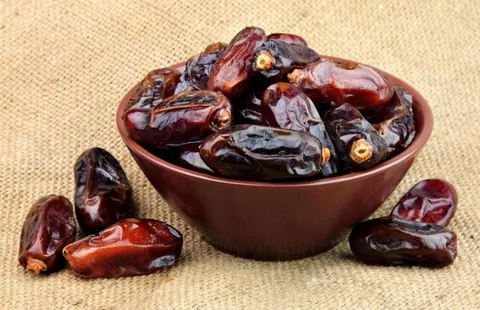 تصویر 1 از خرما مضافتی مهرستان رقم محبوب خرمای تازه و آبدار